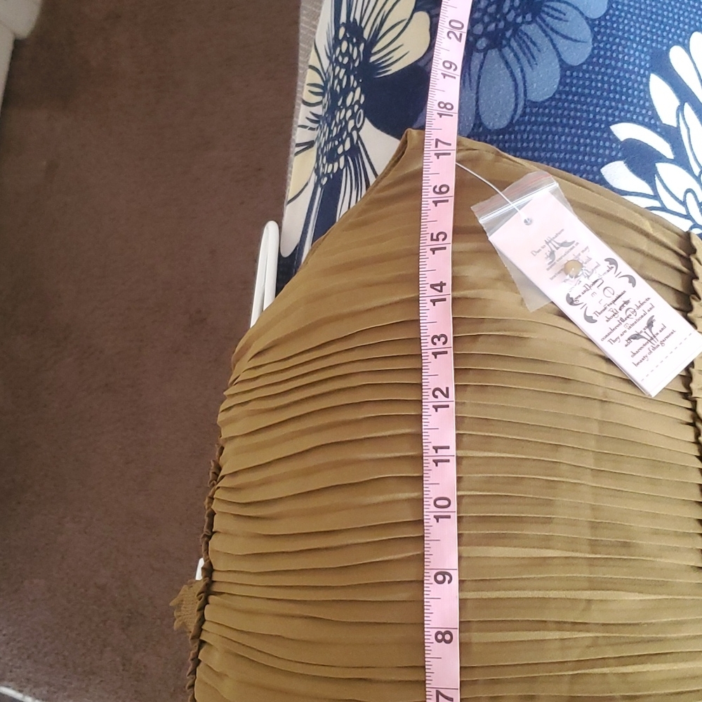 Dress - Picture 14 of 16